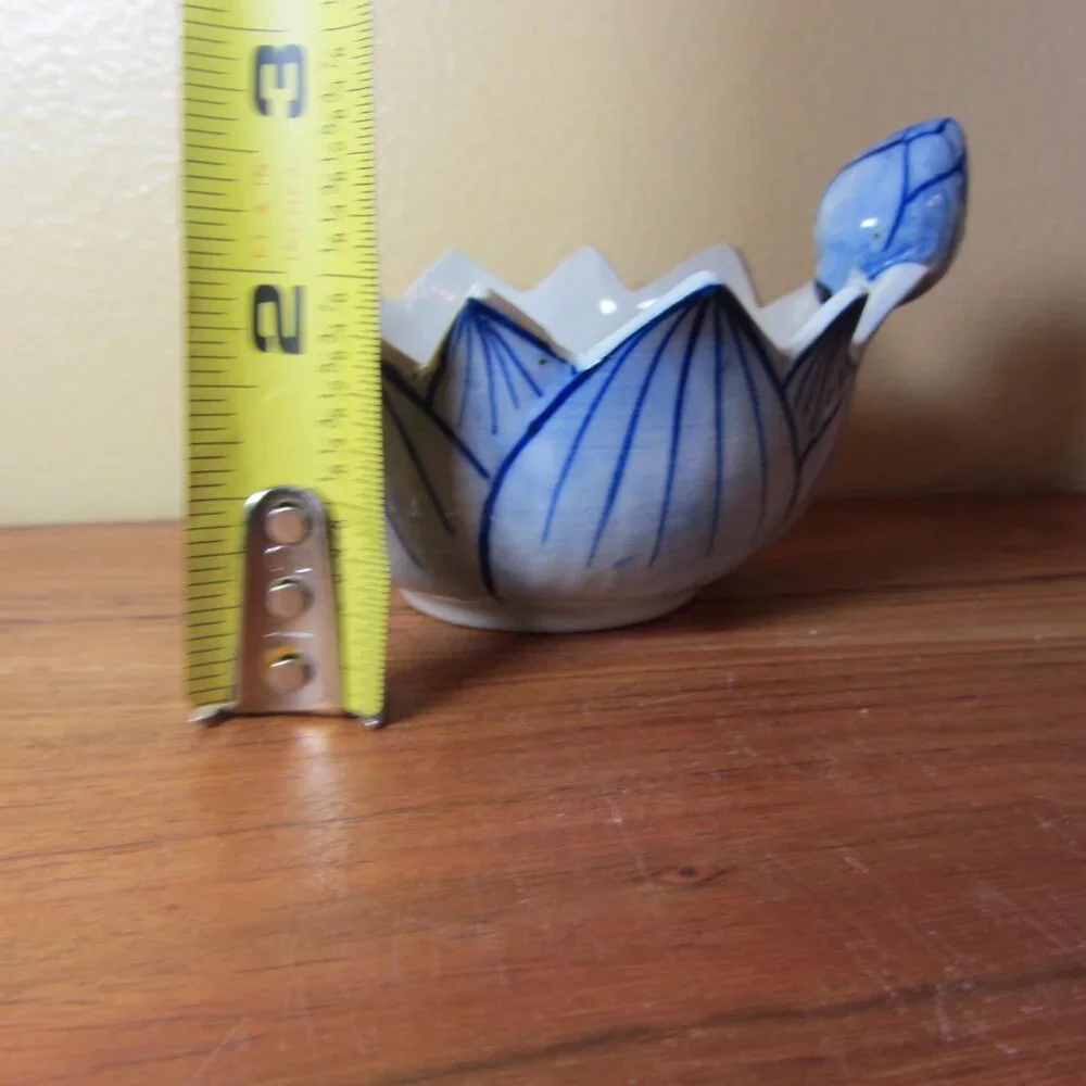 pier 1 blue lotus flower ceramic candle holder (W3867)